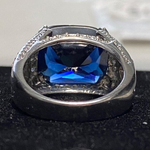 Ring Size 6 Blue Faceted CZ Cubic Zirconia Sterling Silver Stamped 925 Vintage J - Picture 5 of 14